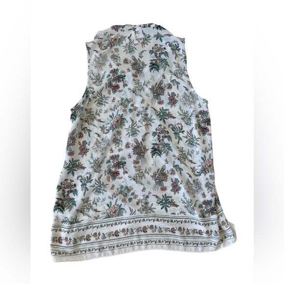 Samaira V Neck Blouse - Picture 3 of 3